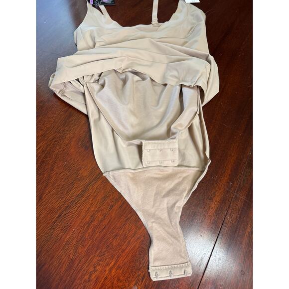 Maidenform Shapewear Slip Sz Small Firm Control Wear Your Own Bra Built in Panty - Picture 6 of 8